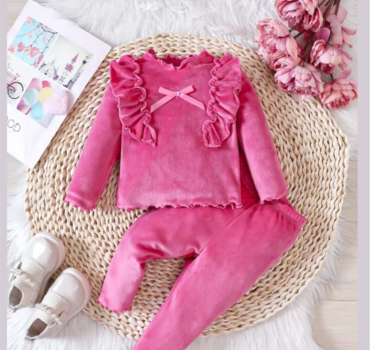 Ruffle Velvet Set
